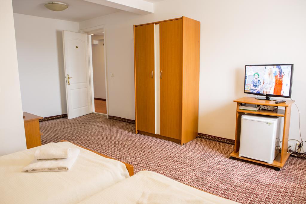 Hotel Darina Târgu-Mureş Extérieur photo